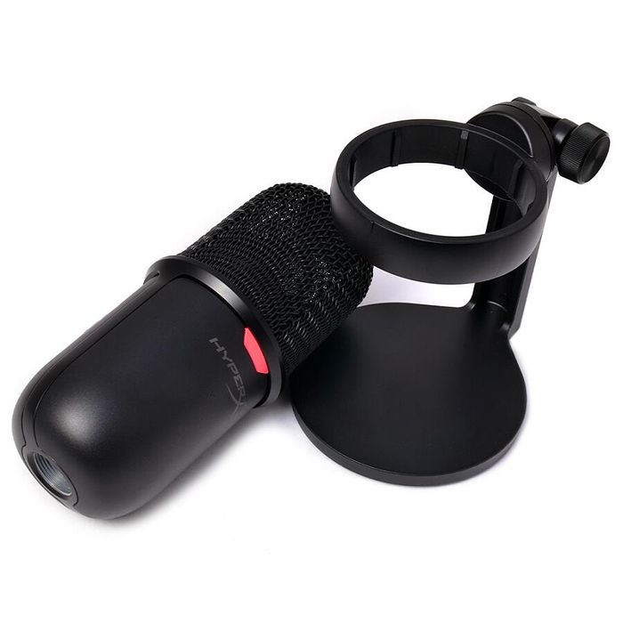HyperX SoloCast — компактный USB‑микрофон.