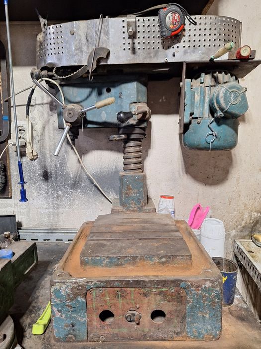 Сверлильный станок