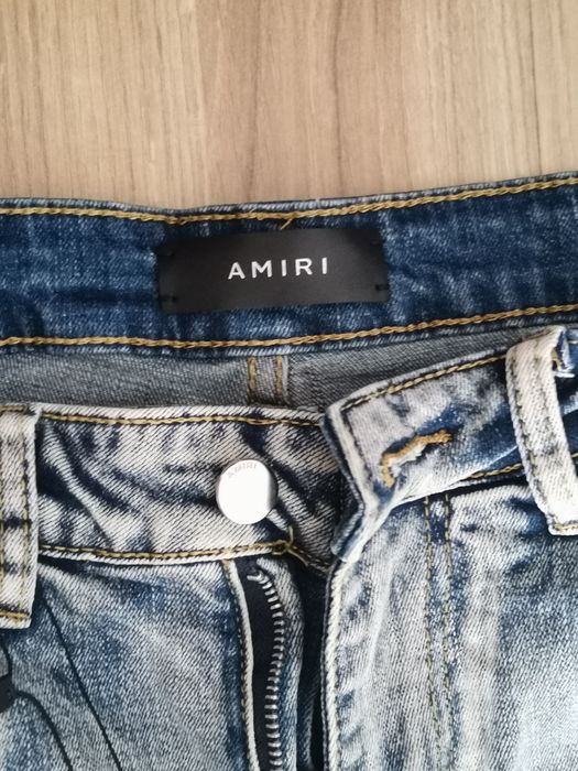Blugi Amiri pret negociabil