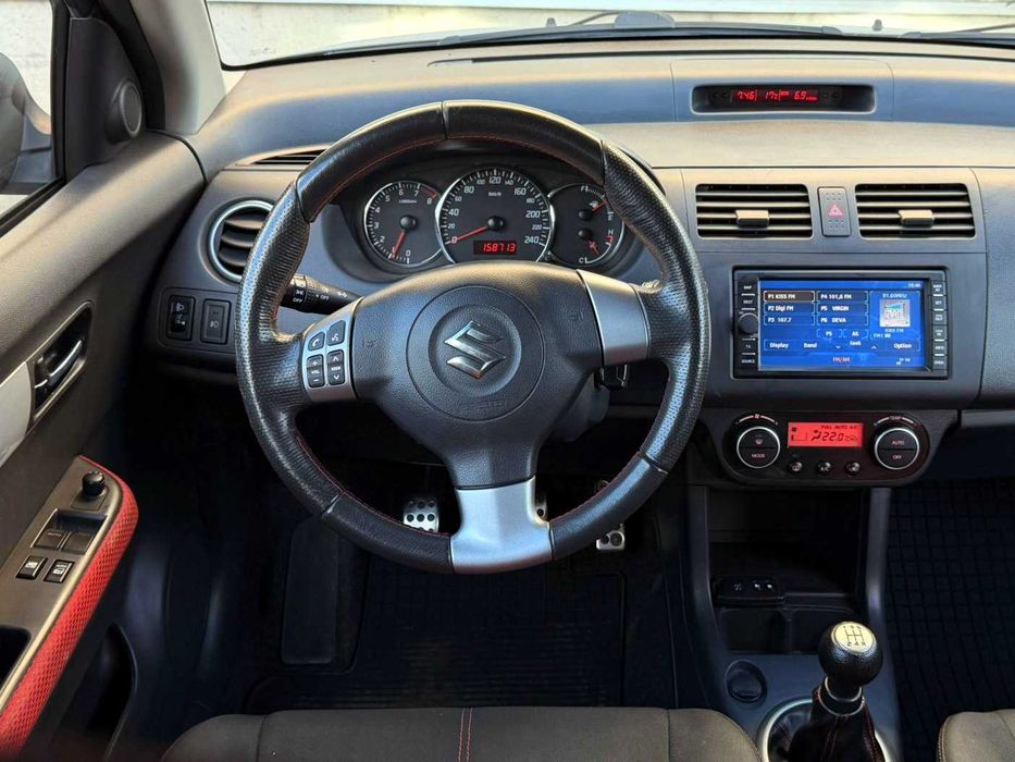 Suzuki Swift Sport ZC31S 1.6 VVTi 125cp 2010