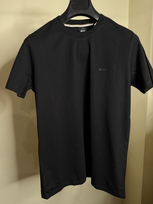 Boss тениски черна, тъмносиня, бяла