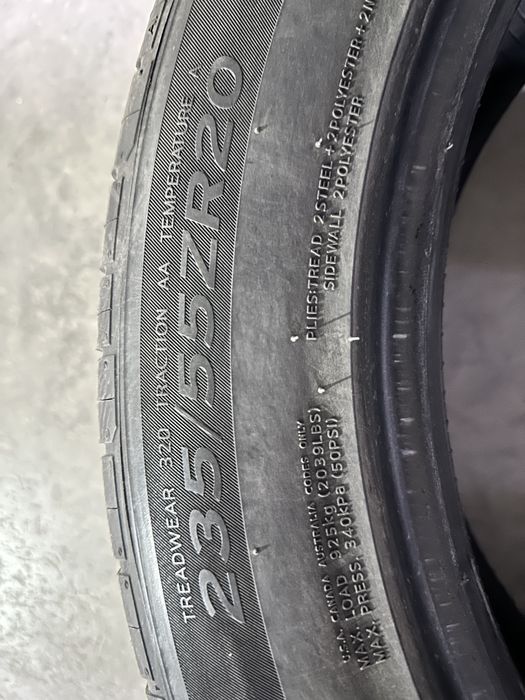 Комплект летних шин 235/55/20