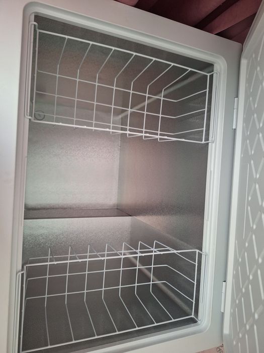 Продам новый морозильник