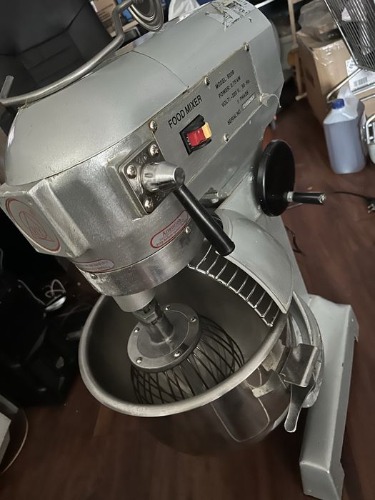 Планетарен моиксер 20л.