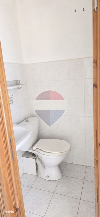Apartament de vanzare/ 3 camere 2 bai/ str Granicerului Radauti
