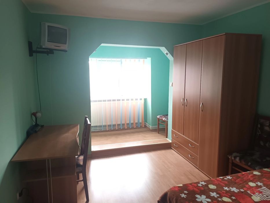 Inchiriez apartament cu 2 camere