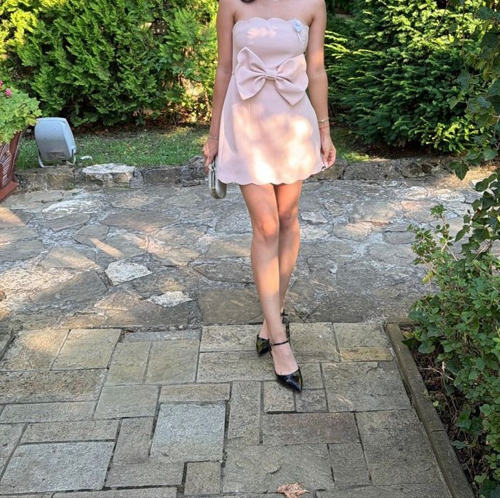 Нова рокля на Junona