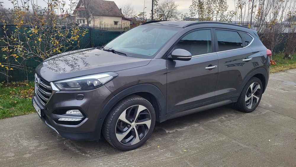 Hyundai Tucson 2.0 crdi,184 cp,4x4,cutie automata, Luxury Pack