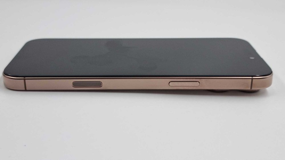 iPhone 16 Pro Max [Amanet Club Caro]