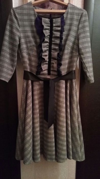 Платье шикарное,красивое