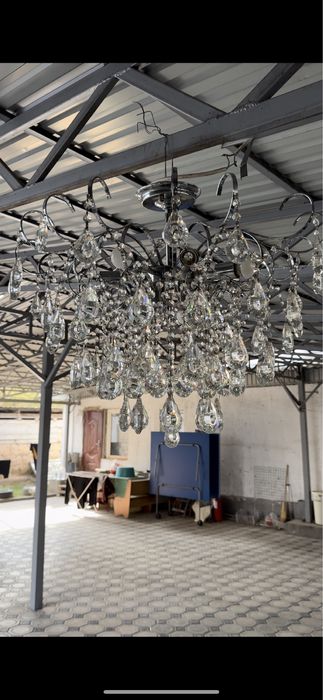 Продам люстру хрустальная