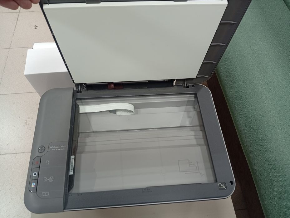 Принтер цветной.