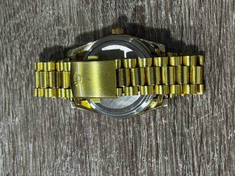 Луксозен дамски часовник Rolex Datejust Gold