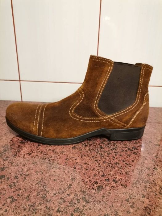 Велурени ботушки