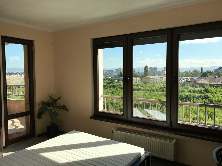 Дава се под наем Тристаен апартамент в София, Лагера - 85 кв.м за 800 € - Снимка #1