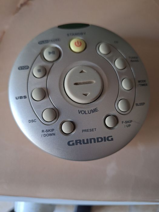 Vang sistem Grundig CDM-900.