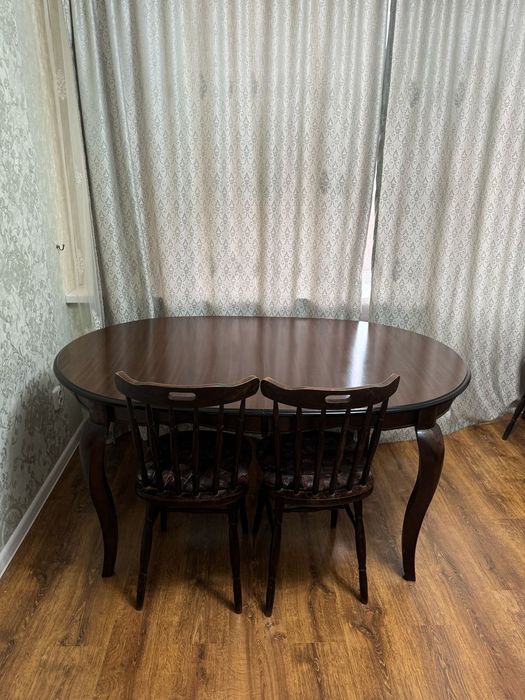 Стол в гостиную. Раскладной