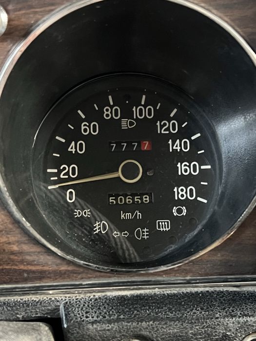 Volga 31029 sotiladi