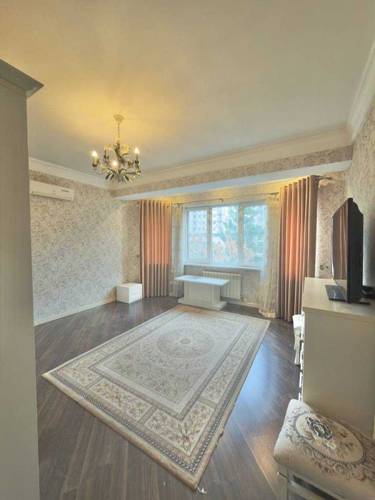 2х-комнатная 80 м² — Golden House (Алайский)