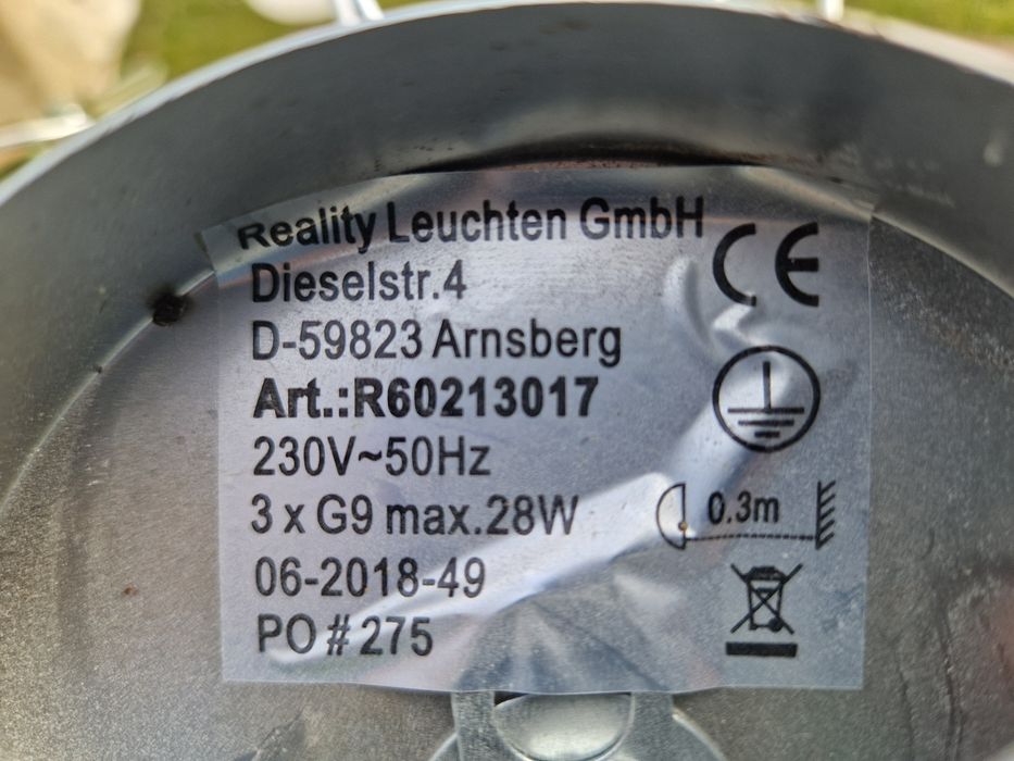 Plafoniera cu fluturasi