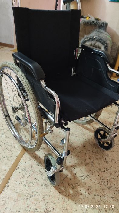 Инвалидная коляска