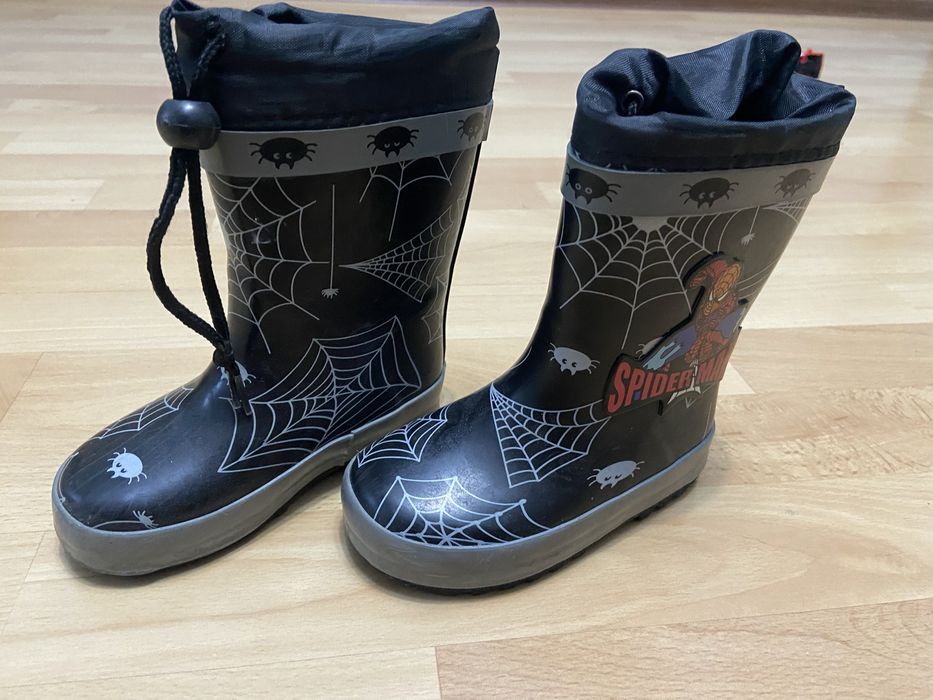 Резиновые сапоги детские