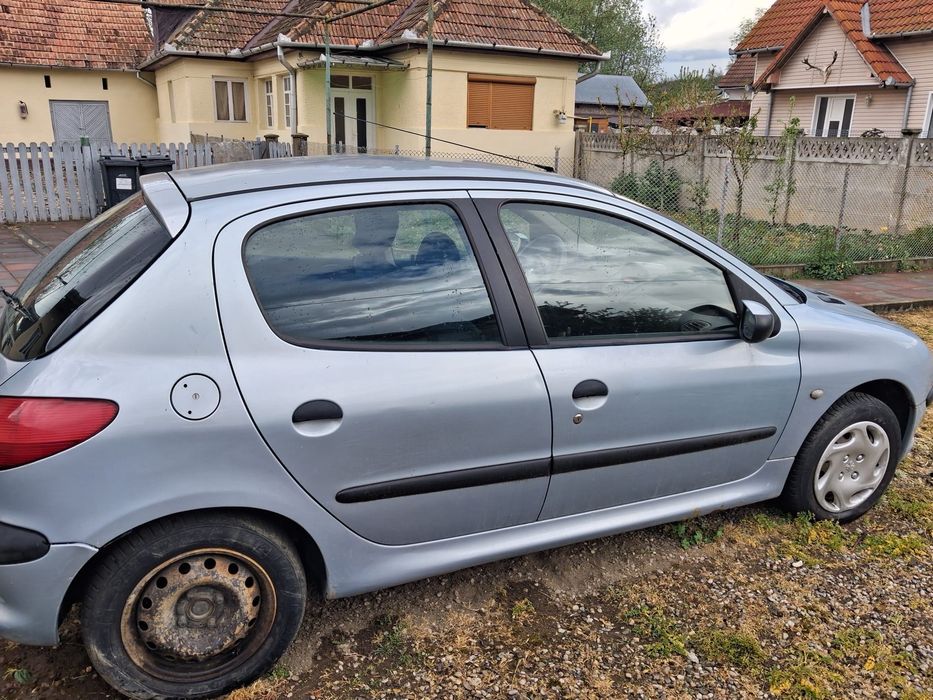 Vand peugeot 2003 stare functionare buna