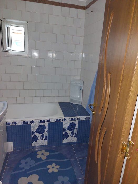 Inchiriez apartament 3 camere