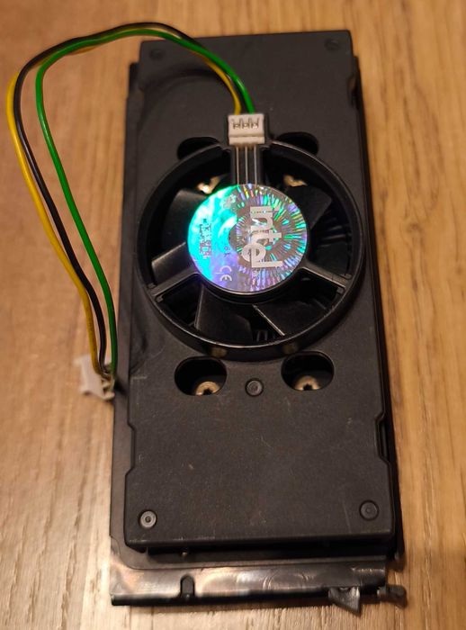 Vând procesor Intel Pentium 2 , 350Mhz