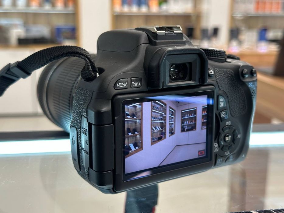 Canon EOS | 600D