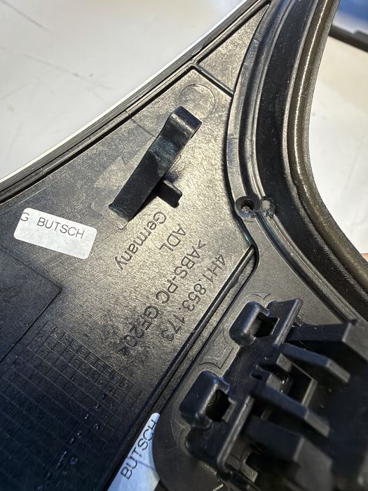 Trimuri grile ventilatie audi a8
