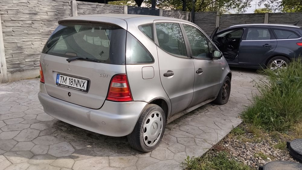 Vând Mercedes A Klass