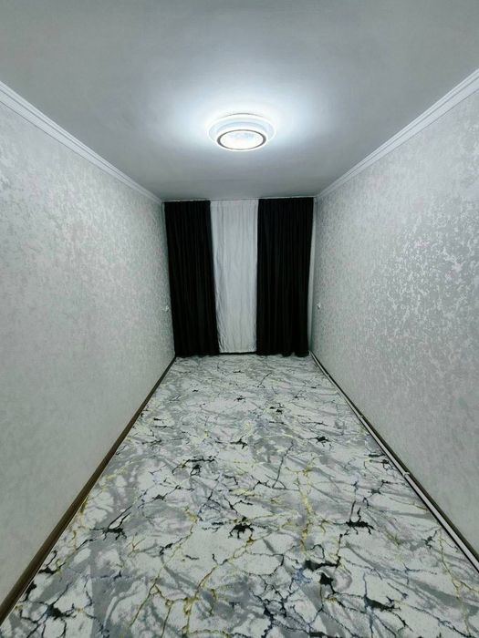 Шота Руставели Трехкомнатная 70m2 Кирпич 3/2/5 Ремонт Евро новый
