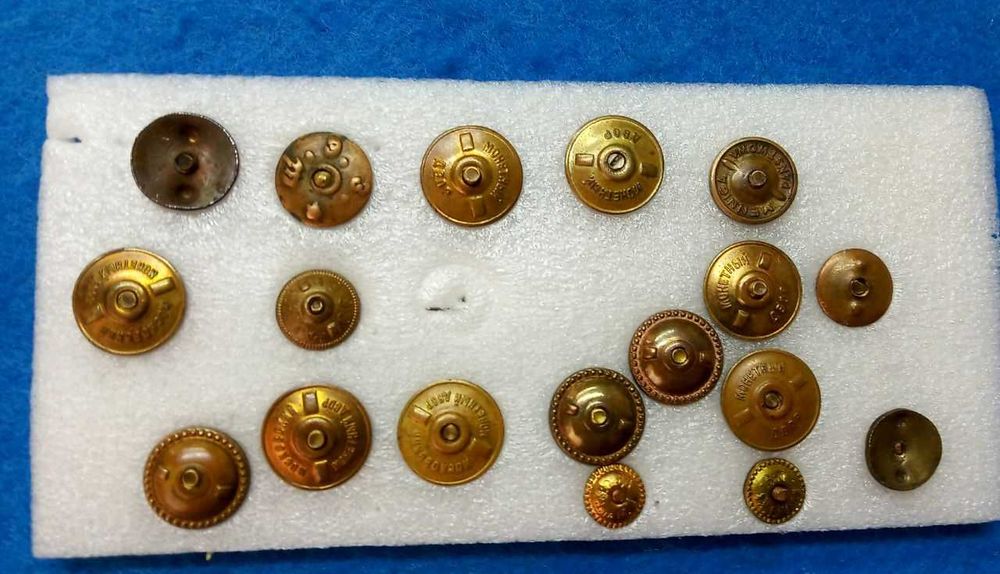 значки тяжелые  "Динамо" 7штук  ДСО и спортклубы 25шт