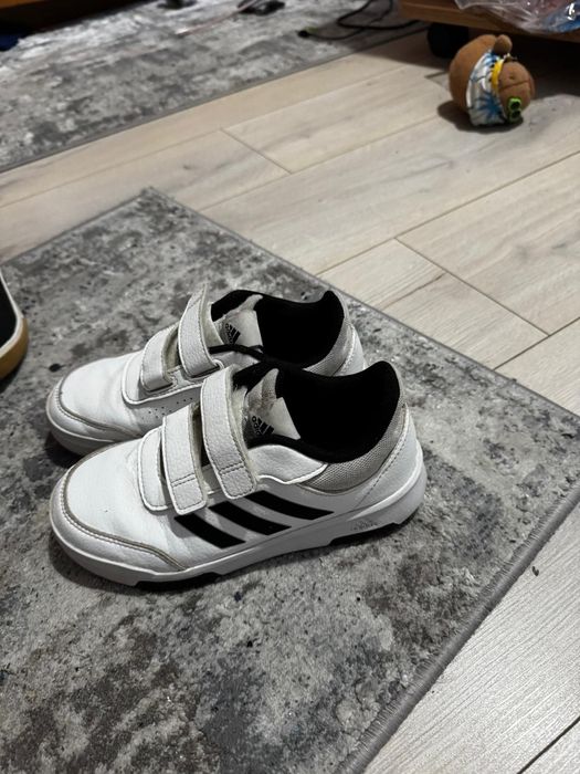 adidași copii mărimea 33