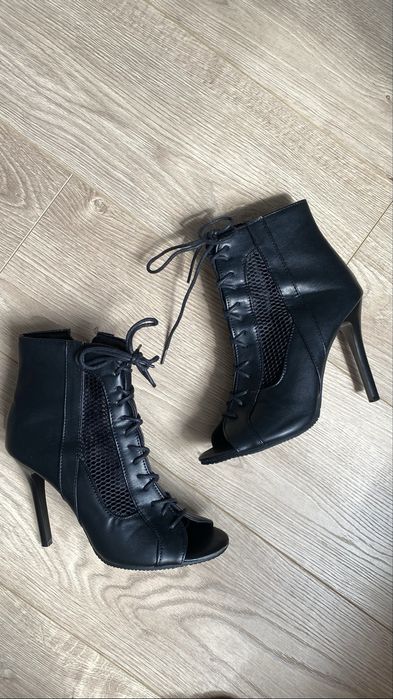 High heels 38 размер новые