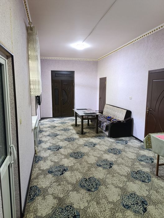 Uy hovli sotiladi