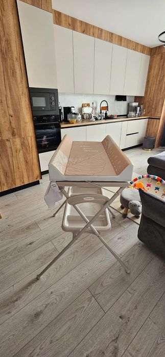 Masa multifunctionala pentru bebelusi