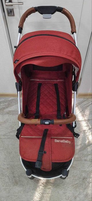 Прогулочная коляска BeneBaby D100