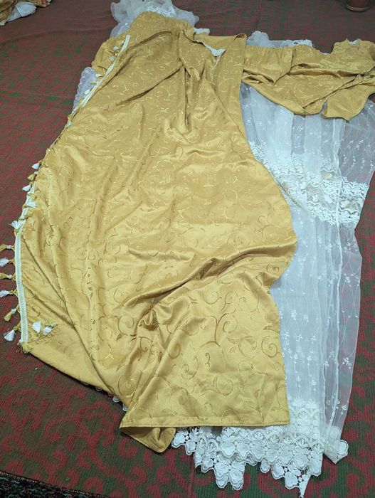 Шторы и занавеси