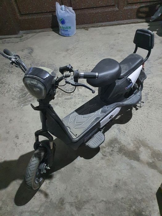 Skuter sotiladi neksus