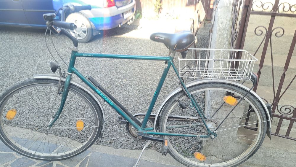 De vânzare bicicleta