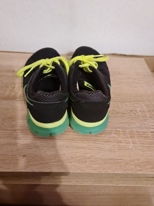 Спортни обувки,маратонки NIKE 38номер стелка 24см  Индонезия три цвята