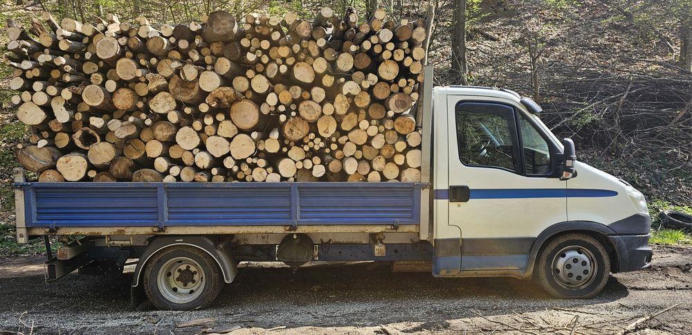 Lemn de foc Întreg sau Tăiat si Crapat