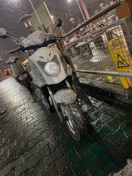 Vând/schimb kimko agility 49cc