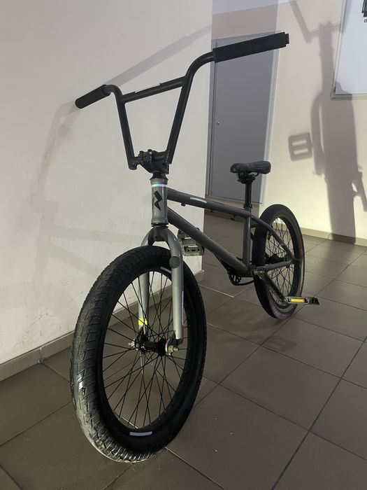 Велосипед BMX 20"