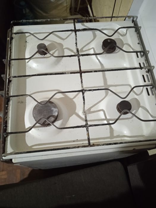 Aragaz românesc 4 ochiuri și cuptor