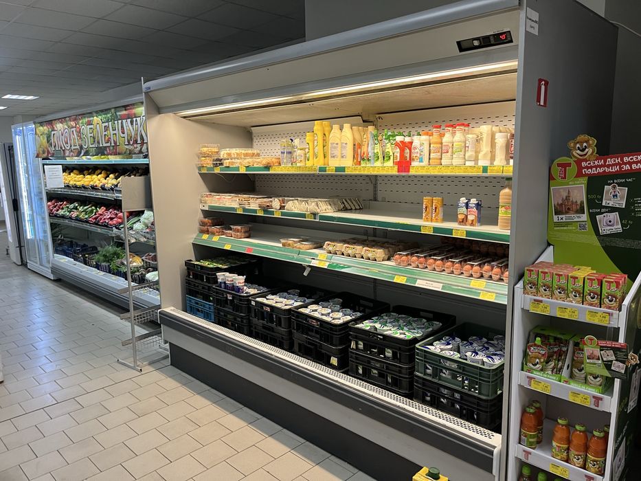 Крайстенни витрини