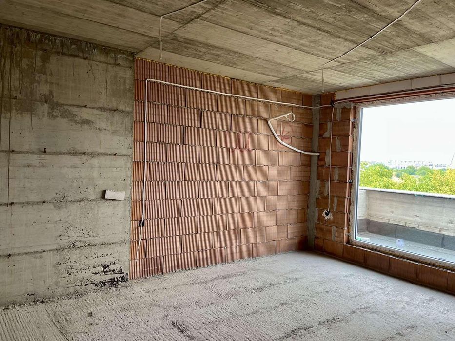 Продава се Двустаен апартамент в Пловдив, Остромила - 63 кв.м за 1254 €/кв.м - Снимка #2