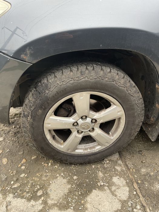 Jante aliaj cu caucuri de off road 225/65R17 Toyota Rav 4
